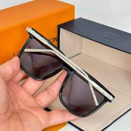 Picture of Louis Vuitton Sunglasses _SKUfw79399223fw